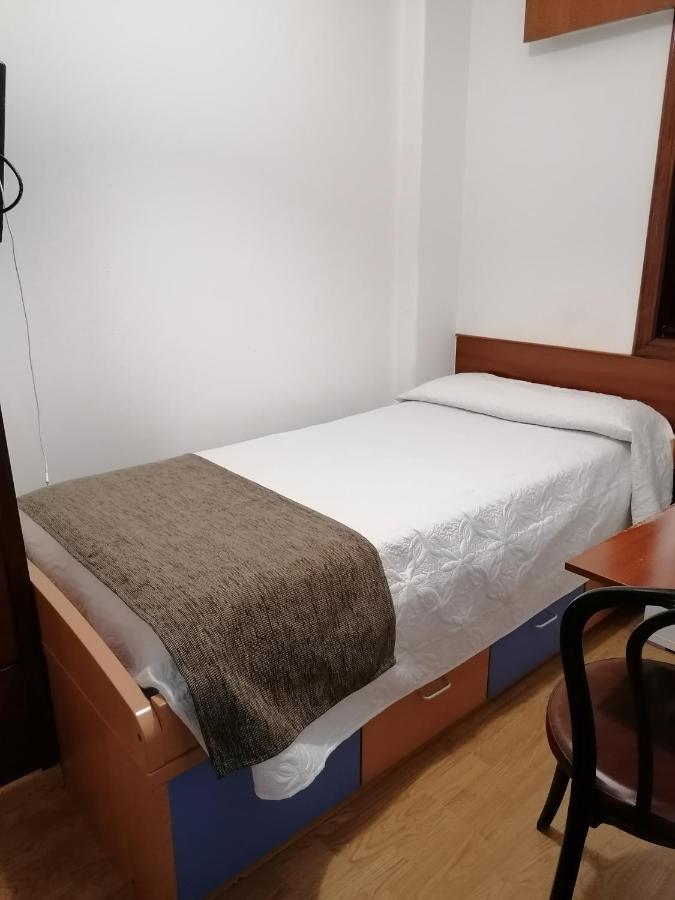 Hostal Adelia A Coruna Exterior photo